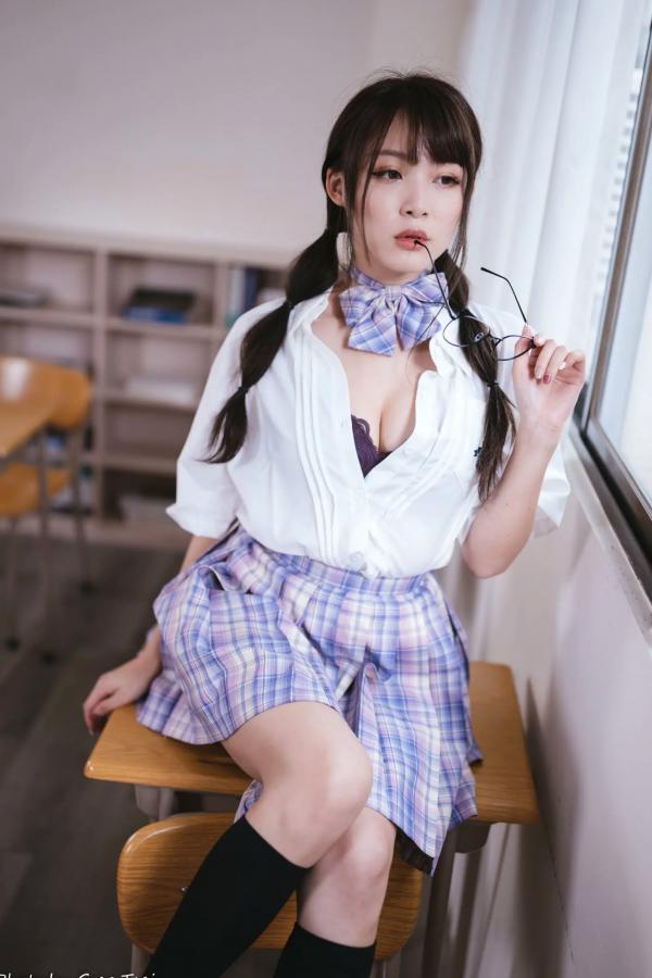 何洛沂   Ashley - 清新校园校服制服风格写真 [115P]第115张图片