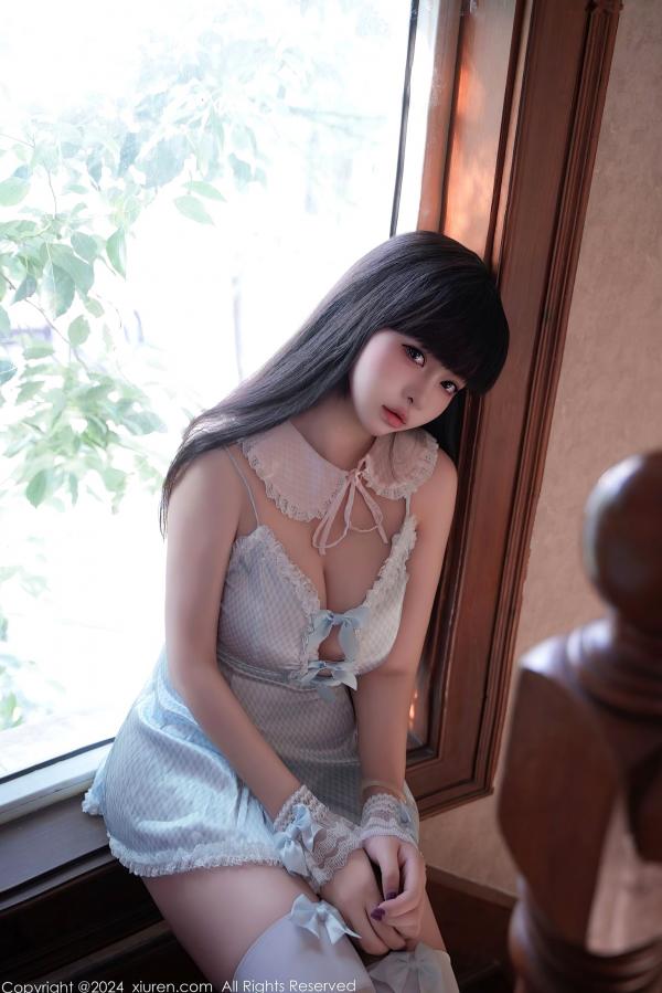 冰琪Abby   XiuRen秀人网-9258-正妹Abby首套写真：淡蓝格纹女仆装演绎甜美私房诱惑，清纯软萌角色扮演，极致长腿视觉盛宴第17张图片