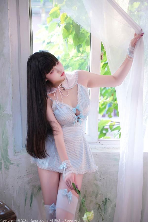 冰琪Abby   XiuRen秀人网-9258-正妹Abby首套写真：淡蓝格纹女仆装演绎甜美私房诱惑，清纯软萌角色扮演，极致长腿视觉盛宴第27张图片