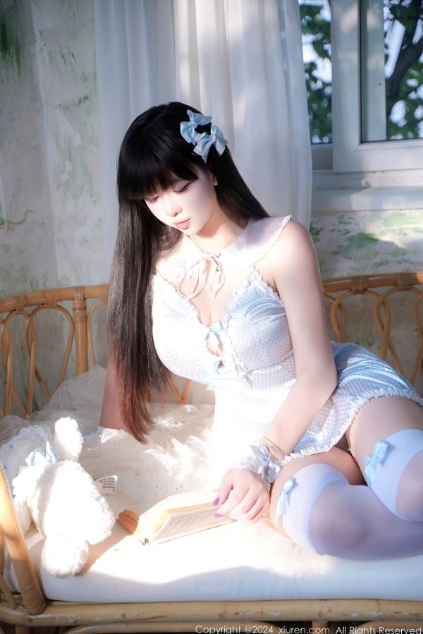 冰琪Abby   XiuRen秀人网-9258-正妹Abby首套写真：淡蓝格纹女仆装演绎甜美私房诱惑，清纯软萌角色扮演，极致长腿视觉盛宴第56张图片