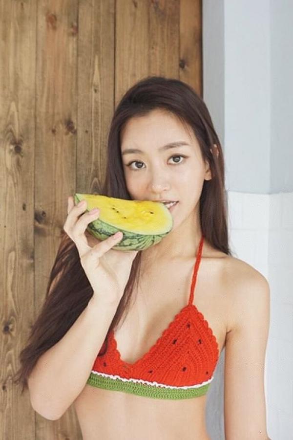 Miu Kim  Miu Kim 南韩模特最爱潮湿天第2张图片