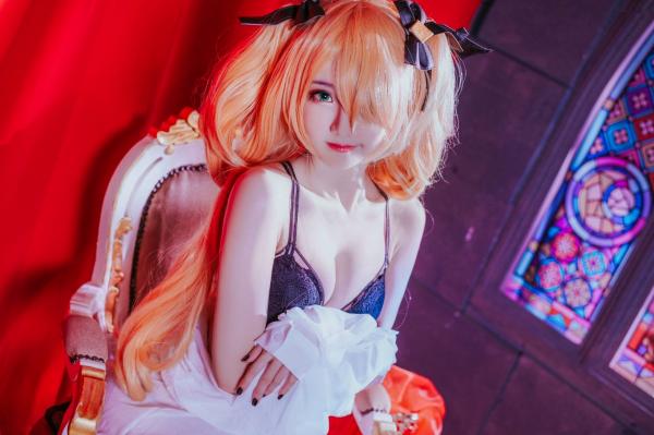王晓丹 王辛淼  Sally-Dorasnow原神菲谢尔内衣版 – 极致私房角色扮演，黑丝蕾丝诱惑，魅惑冷艳写真第15张图片