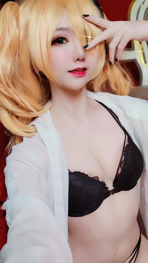 王晓丹 王辛淼  Sally-Dorasnow原神菲谢尔内衣版 – 极致私房角色扮演，黑丝蕾丝诱惑，魅惑冷艳写真第53张图片