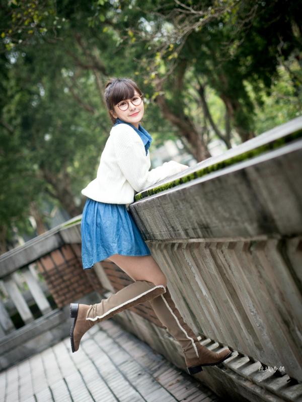 邱爱晨 艾比  台湾正妹艾比《台湾大学》户外街拍女神写真集，清新学院风白毛衣少女私房照 [158P]第139张图片