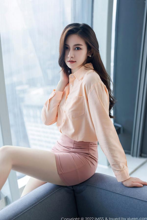 任育萱   IMiss爱蜜社694-Vanessa私房写真，纯白蕾丝内衣诱惑，展现绝美身姿与修长双腿，高冷女神气质动人第8张图片