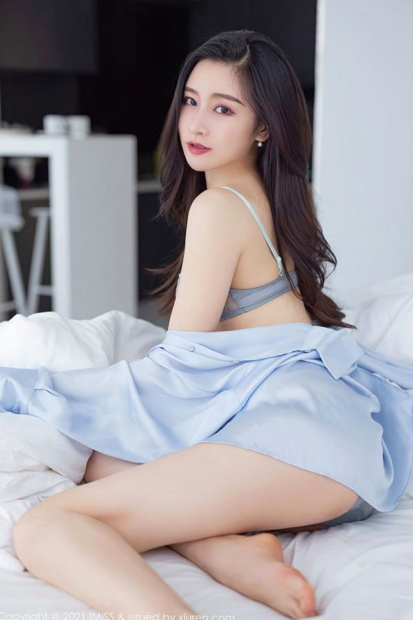 任育萱   IMiss爱蜜社-614-Vanessa-居家私房女友视角大号衬衫淡蓝内衣，清新纯欲性感治愈系写真第43张图片