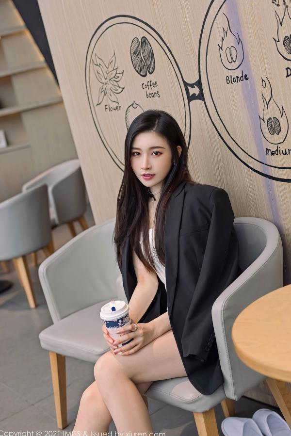 任育萱   IMiss爱蜜社-569-Vanessa-居家私房写真-精致蕾丝内衣大片-优雅迷人气质-2021.03.26第11张图片