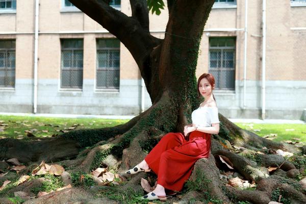 Lynne雨玄   台湾正妹_ Lynne雨玄《台大外拍》 清新唯美校园风格写真集[87P]第14张图片