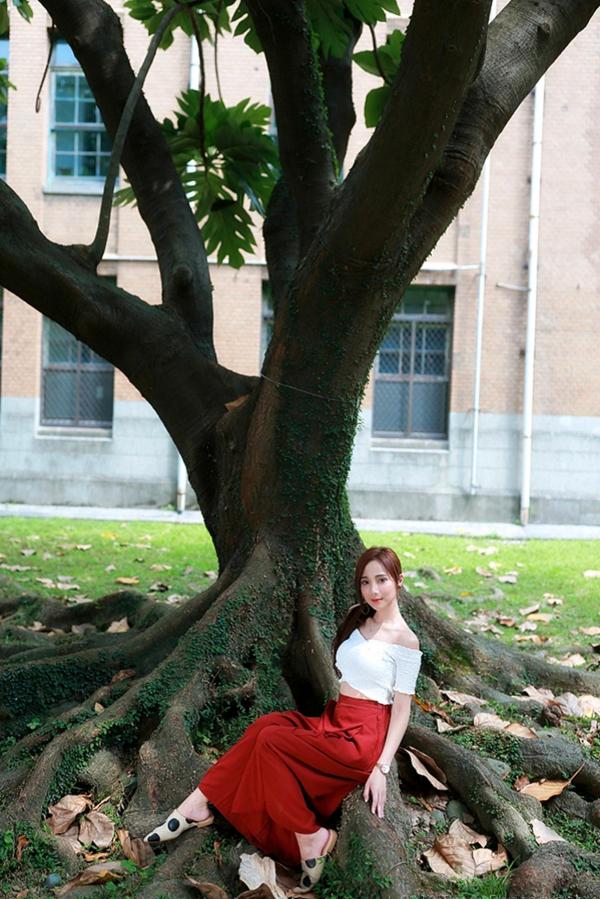 Lynne雨玄   台湾正妹_ Lynne雨玄《台大外拍》 清新唯美校园风格写真集[87P]第16张图片