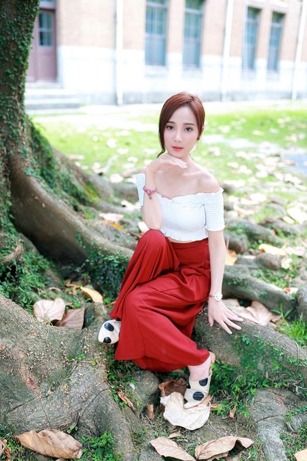 Lynne雨玄   台湾正妹_ Lynne雨玄《台大外拍》 清新唯美校园风格写真集[87P]第21张图片