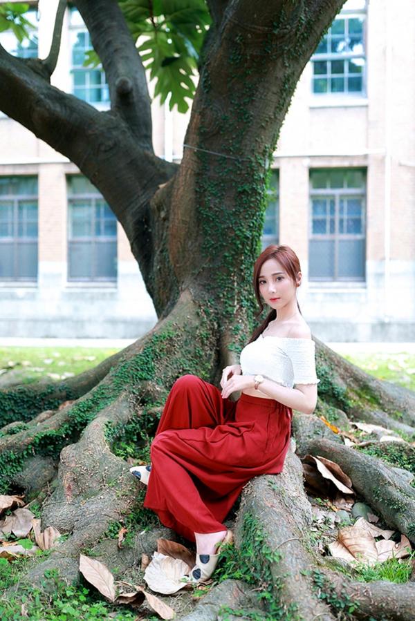 Lynne雨玄   台湾正妹_ Lynne雨玄《台大外拍》 清新唯美校园风格写真集[87P]第23张图片