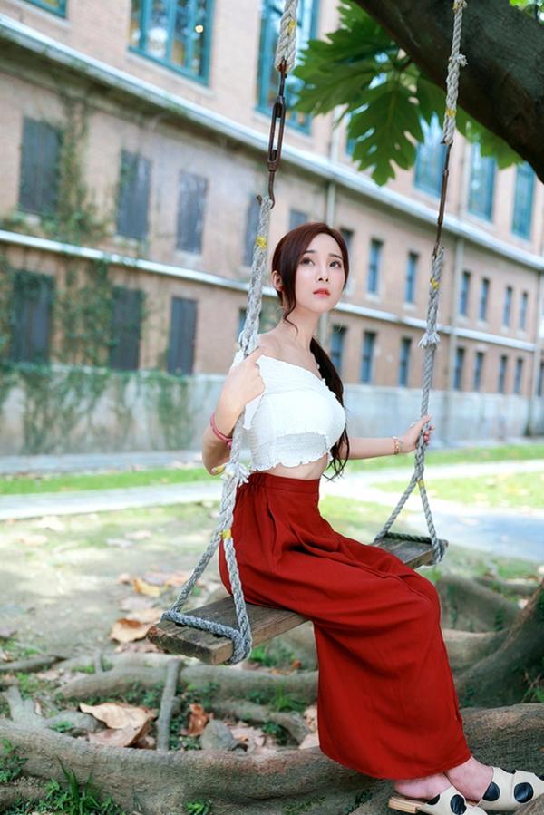 Lynne雨玄   台湾正妹_ Lynne雨玄《台大外拍》 清新唯美校园风格写真集[87P]第43张图片