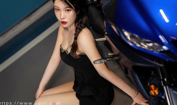 鍾晴 钟晴  UGirlsApp尤果圈爱尤物-2661-钟晴-《想牵你的手》机车女神，黑色短裙御姐，冷艳诱惑，车库街拍写真第27张图片