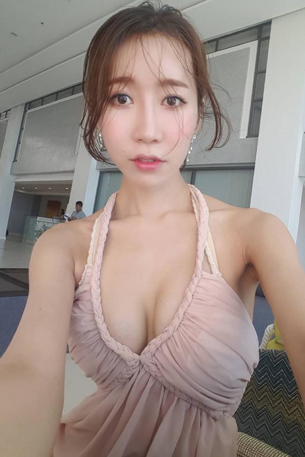 Bizarreone  Bizarreone- 胸怀大痣的韩国SPA老板娘第15张图片