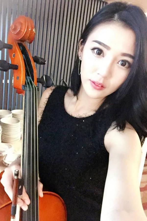 孙莎莎 孙瑜莎莎 孙莎莎- 台湾大提琴音乐才女美胸美腿第29张图片