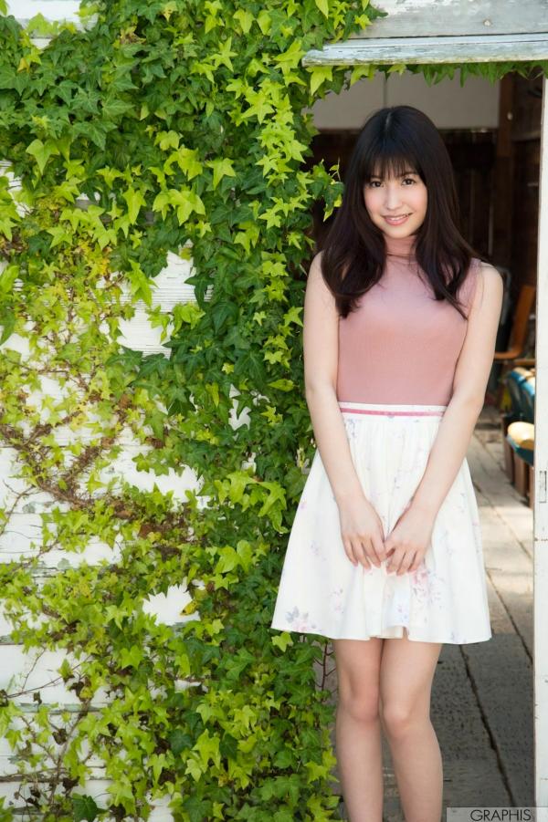 桜空もも 樱空桃子  桜空もも樱空桃『first gravure 初脫ぎ娘』写真集，户外极致性感内衣写真，甜美气质与完美身材的视觉盛宴第1张图片