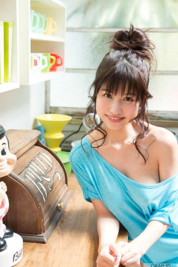 桜空もも 樱空桃子  桜空もも樱空桃『first gravure 初脫ぎ娘』写真集，户外极致性感内衣写真，甜美气质与完美身材的视觉盛宴第30张图片