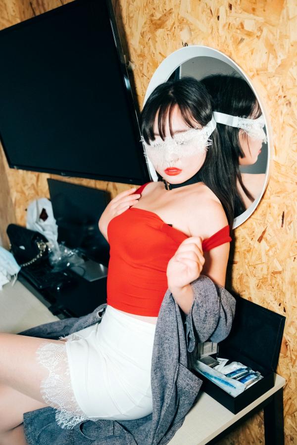 MINNNNNNN   韩国美女Min粉丝见面会私房写真，极致诱惑大尺度互动，大胆性感无圣光福利系列第71张图片