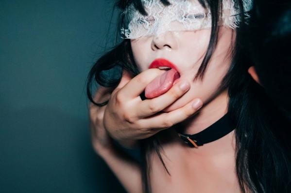 MINNNNNNN   韩国美女Min粉丝见面会私房写真，极致诱惑大尺度互动，大胆性感无圣光福利系列第91张图片