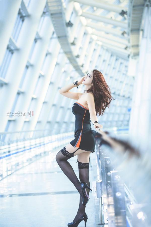 유다연 余多妍 Yu Da Yeon- 韩国性感车模图集第48张图片