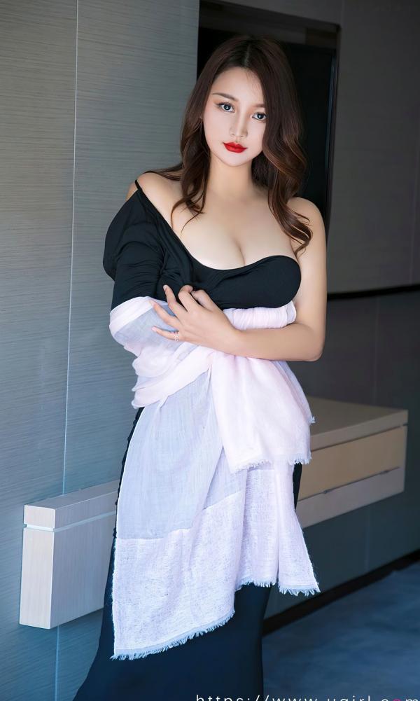 Jona   UGirlsApp尤果圈爱尤物-2813-Jona-《夏日流火》-黑色紧身吊带装室内私房写真-2024.03第27张图片