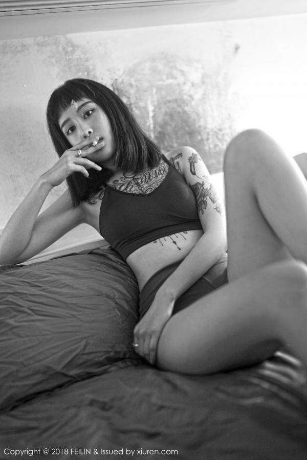 赵艺璇Yvette  模特赵艺璇Yvette 香烟纹身黑白风格第4张图片