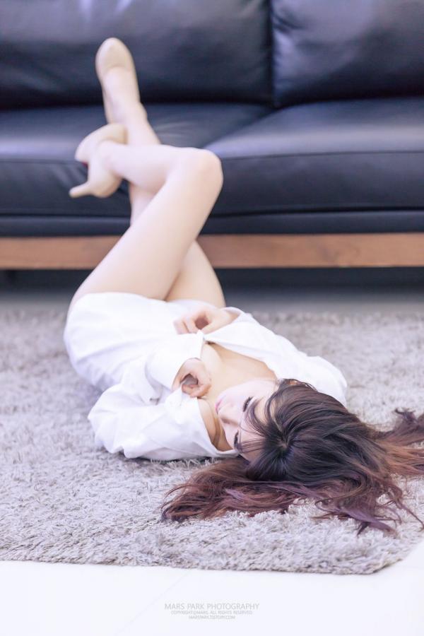 송주아 宋珠娥 宋珠娥- 南韩美人模特家居系列写真合集第11张图片