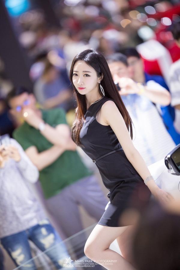 신해리 申海莉 南韩气质车模申海莉 车展瞩目的焦点美人第2张图片