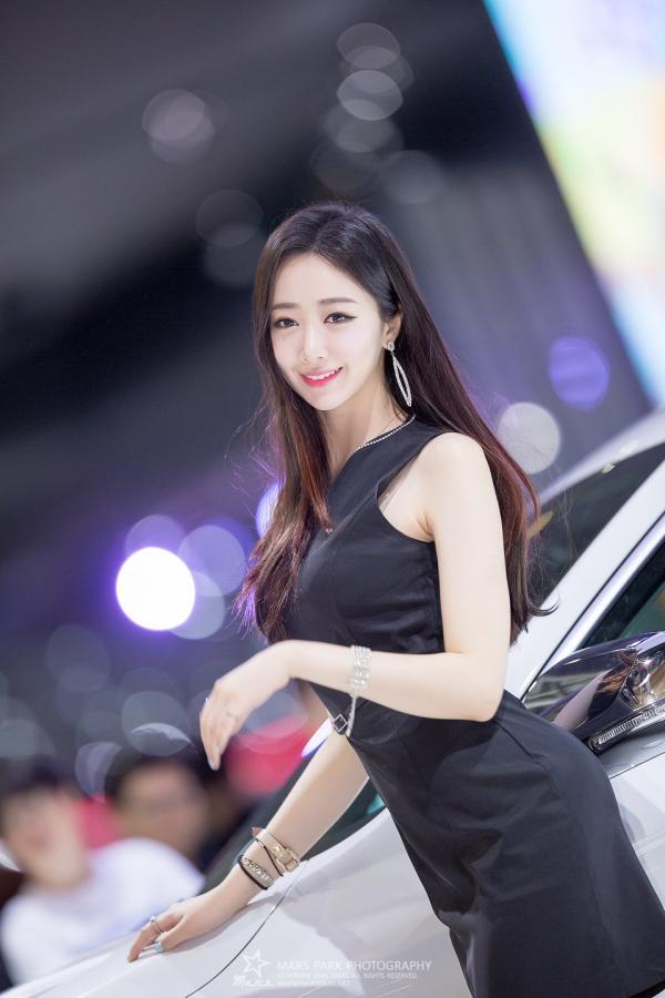 신해리 申海莉 南韩气质车模申海莉 车展瞩目的焦点美人第4张图片