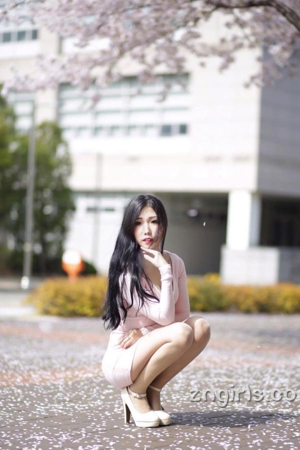 조달쏭 赵达颂 韩国美女조달쏭 街头性感写真美图第10张图片