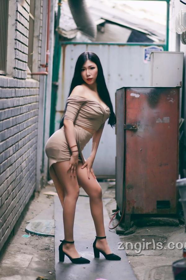 조달쏭 赵达颂 韩国美女조달쏭 街头性感写真美图第23张图片