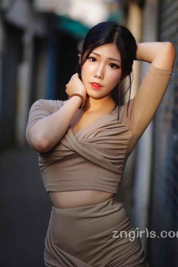 조달쏭 赵达颂 韩国美女조달쏭 街头性感写真美图第31张图片