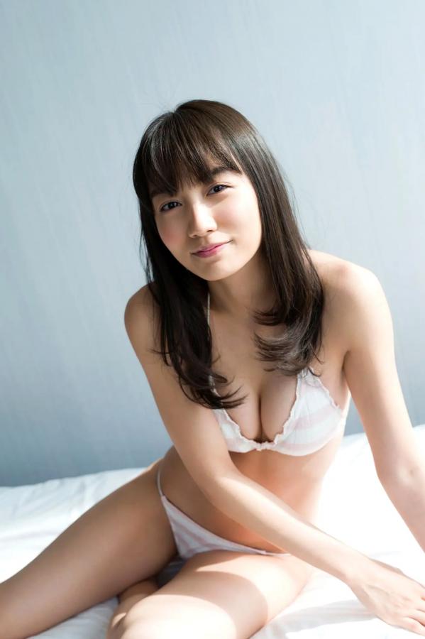黒木ひかり 黑木光  《黒木ひかり - 神的美少女 スピサン グラビアフォトブック》清纯活力运动写真 治愈系甜美画报第21张图片