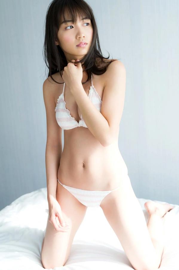 黒木ひかり 黑木光  《黒木ひかり - 神的美少女 スピサン グラビアフォトブック》清纯活力运动写真 治愈系甜美画报第22张图片