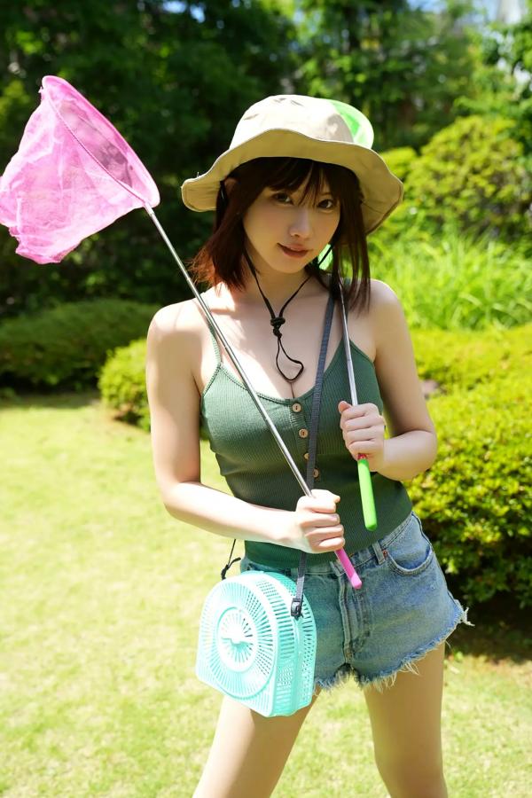 えなこ Enako えなこ - えなこランド [83P] 日本女神户外背带裤与比基尼性感写真第9张图片