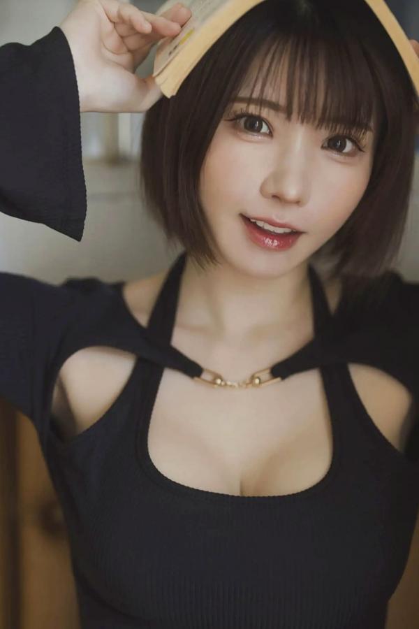 えなこ Enako えなこ - おとなmode 日本女星成熟私房性感写真 魅惑家居比基尼大片第6张图片