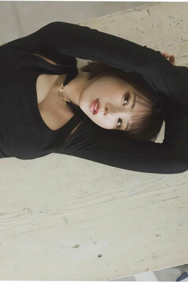 えなこ Enako えなこ - おとなmode 日本女星成熟私房性感写真 魅惑家居比基尼大片第8张图片