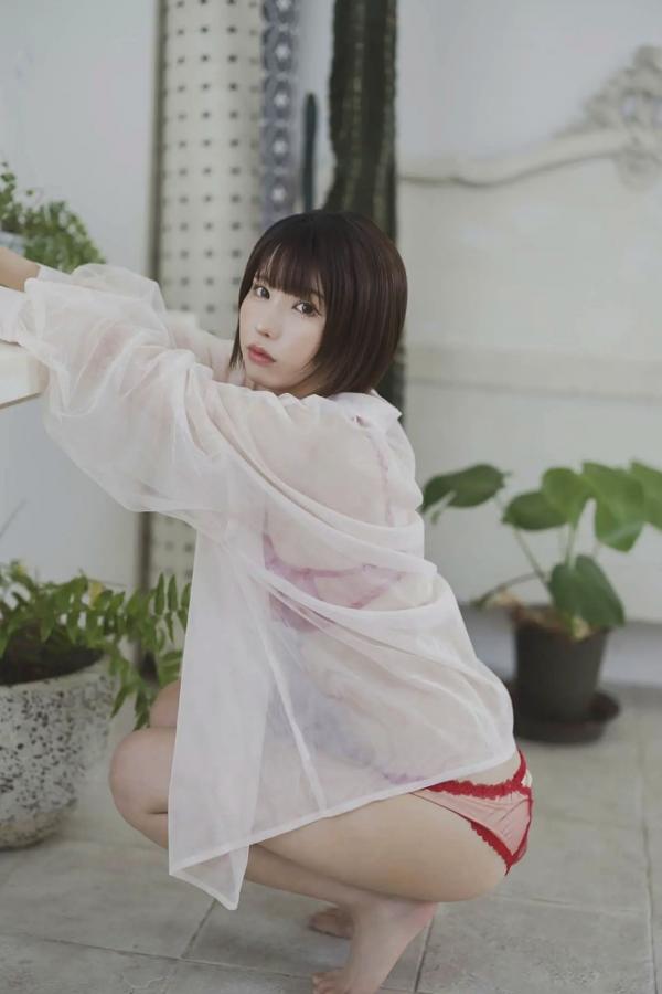 えなこ Enako えなこ - おとなmode 日本女星成熟私房性感写真 魅惑家居比基尼大片第43张图片