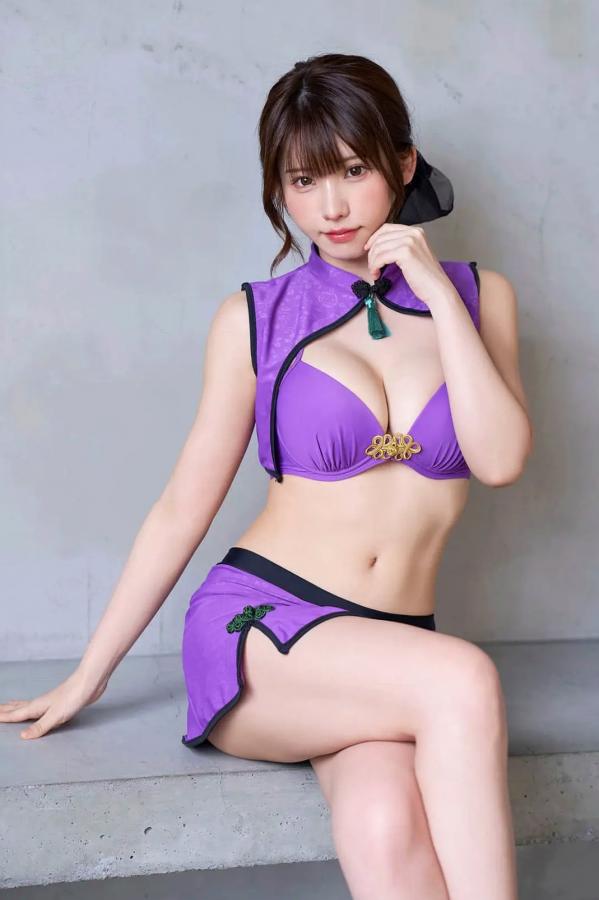 えなこ Enako えなこ(Enako)《清く、熱く。》日本萌系女神性感比基尼与角色扮演写真第19张图片