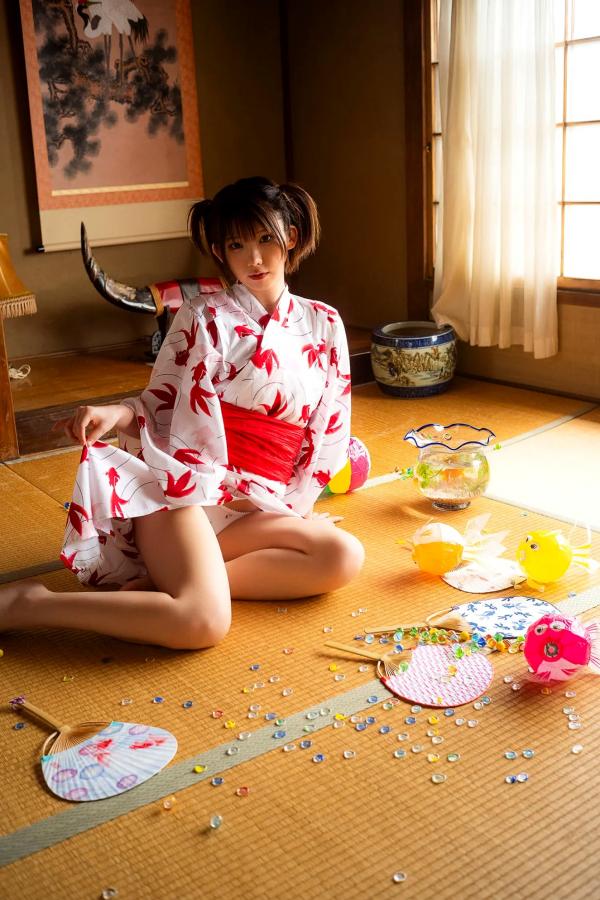えなこ Enako えなc - 日和：日本女神甜美户外复古与清新内衣私房美图第10张图片