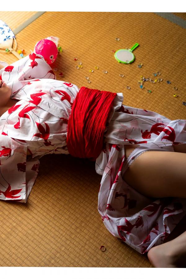 えなこ Enako えなc - 日和：日本女神甜美户外复古与清新内衣私房美图第12张图片