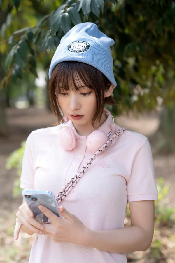 えなこ Enako 《えなこ - BEST V》日本甜美女神清纯比基尼与家居私房性感写真第35张图片