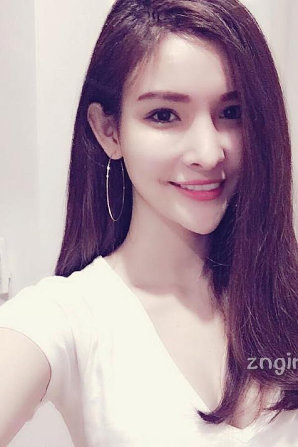 Bùi Ngọc Jan Boutique 越南正妹Bùi Ngọc 混血五官精致而脱俗第24张图片