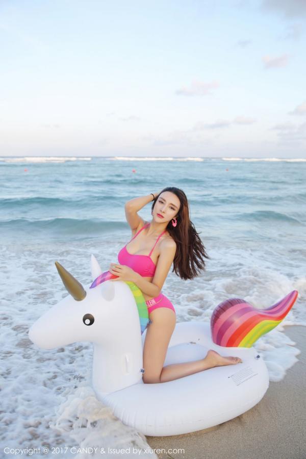 伊莉娜  异域美人伊莉娜 沙滩粉红比基尼第21张图片