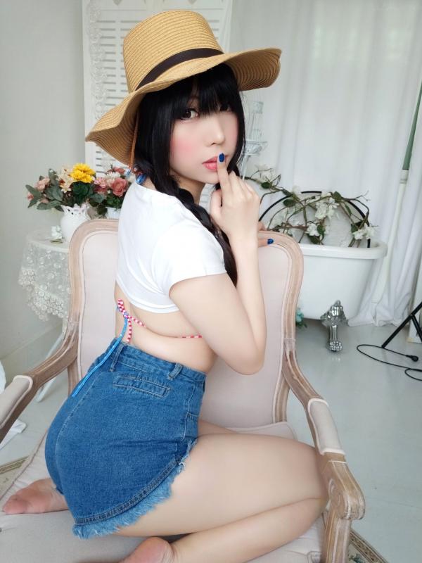 鹿野希   鹿野希-Kano-Nozomi-005-草帽比基尼写真，清纯童颜与火辣身材，室内私房唯美诱惑写真第16张图片