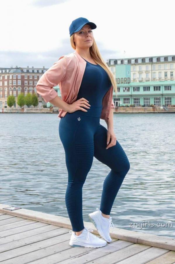 Mia Sand 米娅·桑德 丹麦模特Mia Sand 超重量级健身达人第13张图片