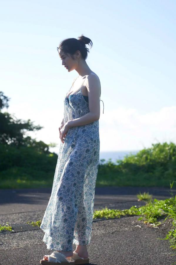 出口亜梨沙 出口亚梨沙 出口亜梨沙 - fantastic 户外沙滩森林性感比基尼写真第41张图片