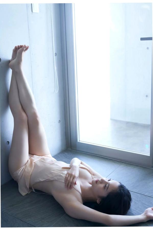 出口亜梨沙 出口亚梨沙 出口亜梨沙 - fantastic 户外沙滩森林性感比基尼写真第57张图片