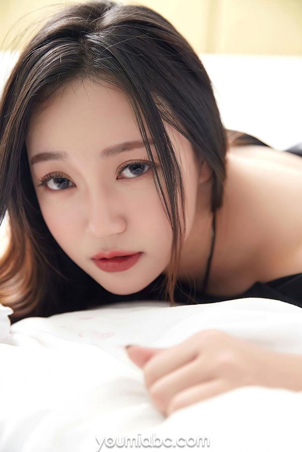 奶油   YouMi尤蜜：奶油《奶油女仆》性感制服诱惑，极品傲人身材大尺度私房角色扮演写真第45张图片