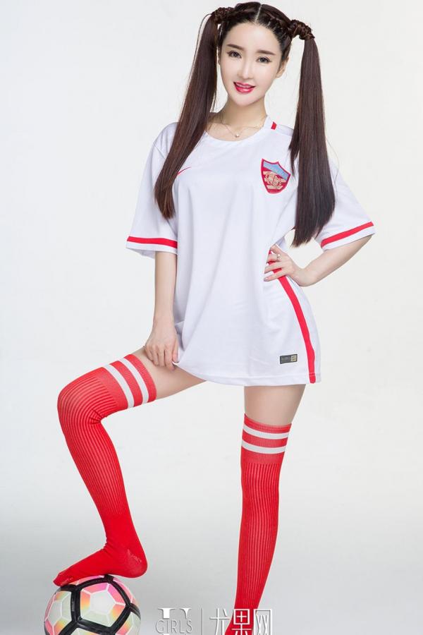   足球宝贝夏美首秀 中超联赛一球成名第6张图片